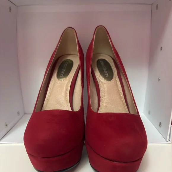 Vibrant Red Suede Heels with Rounded Toe - Picture 2 of 7